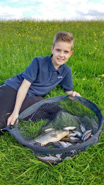 Harvey with a nice net of fish at Lane Head. 31/05/17